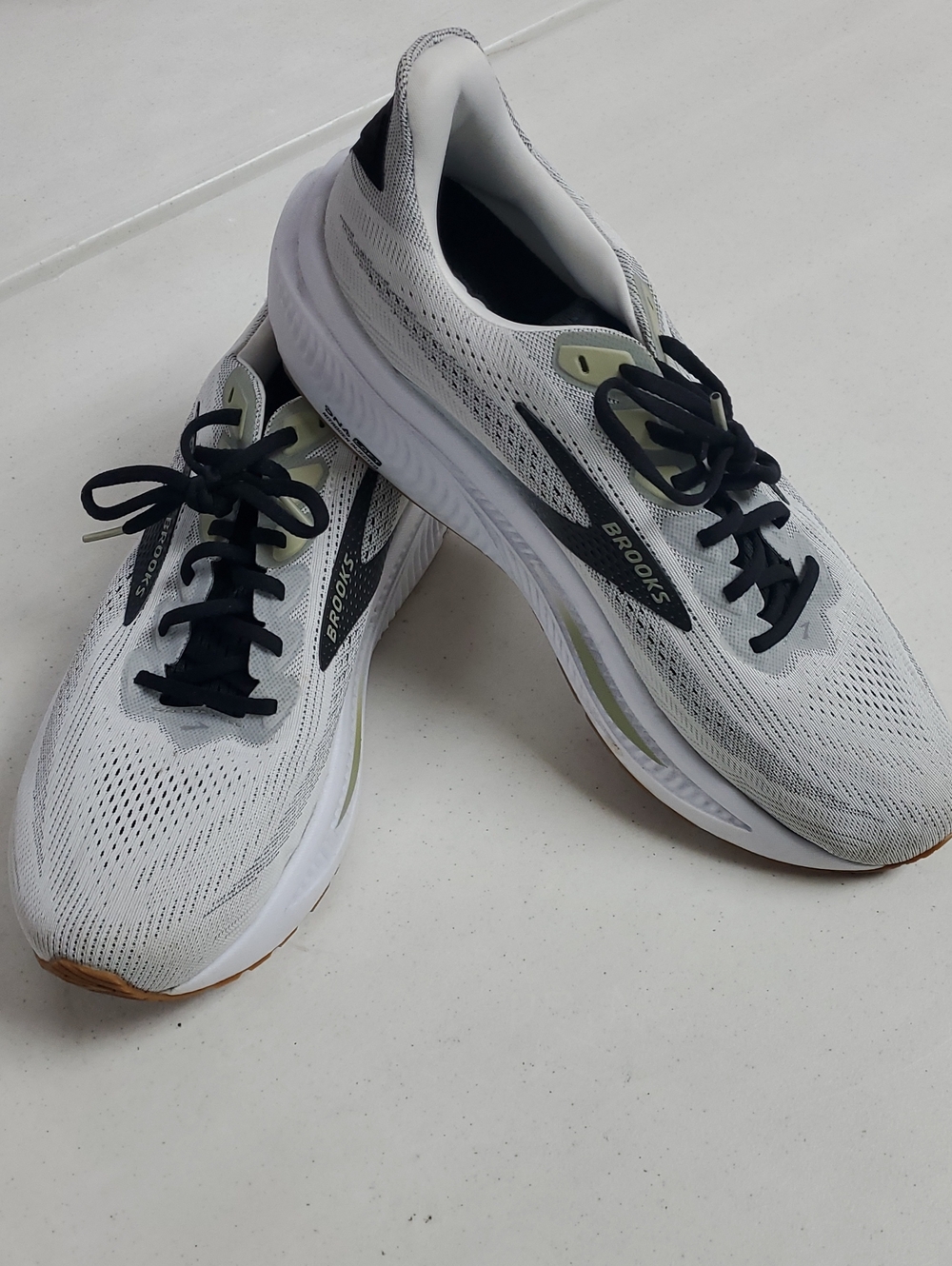 Brooks Men's Ghost 17 Running Shoes